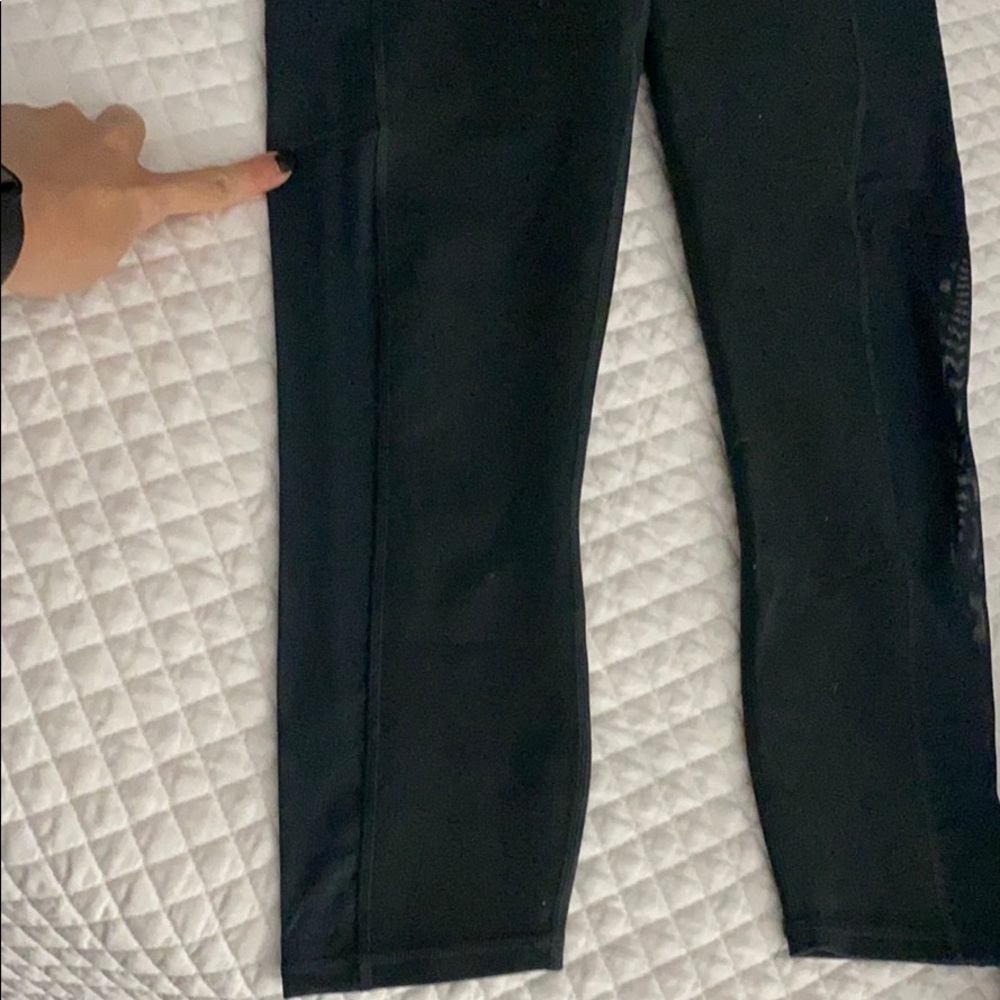 Fabletics leggings - Picture 3 of 3